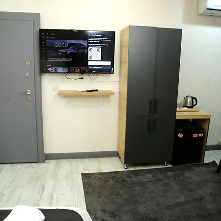 Minimalist Hotel *