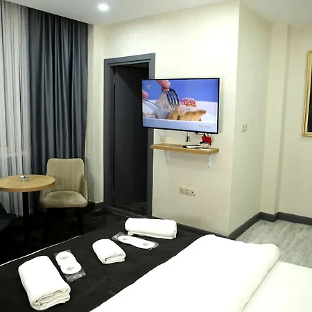Minimalist Hotel *