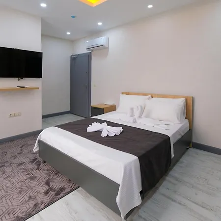 Minimalist Hotel *