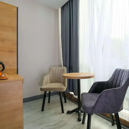 Otel Minimalist *