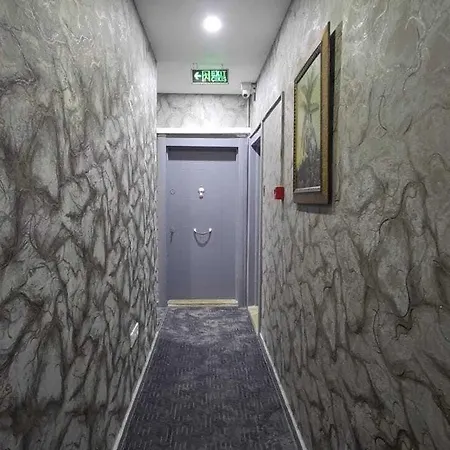 Minimalist Hotel